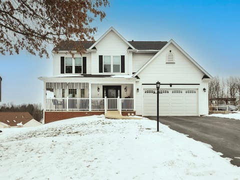 Photo for 155 Sunrise Dr