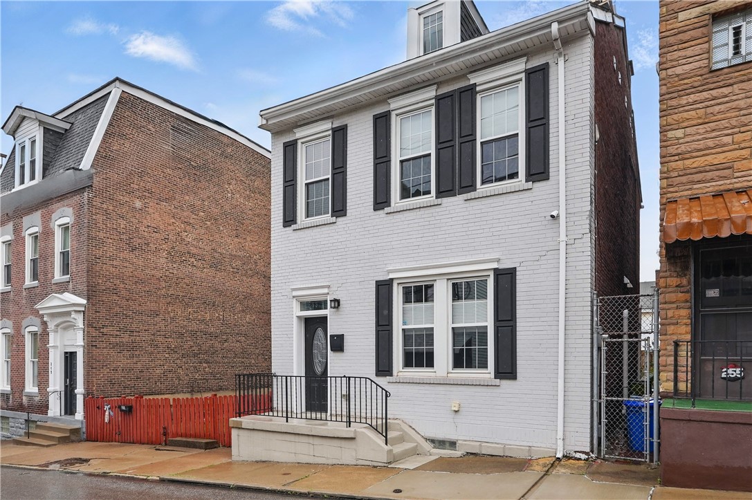 253 37th St St, Lawrenceville, Pennsylvania image 2