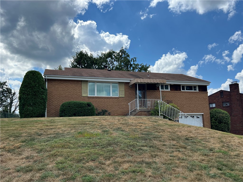 Pleasant Hills, Pennsylvania 15236, United States, 3 Bedrooms Bedrooms, ,1 BathroomBathrooms,Residential,Active,197992