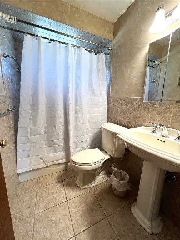 Pleasant Hills, Pennsylvania 15236, United States, 3 Bedrooms Bedrooms, ,1 BathroomBathrooms,Residential,Active,197992