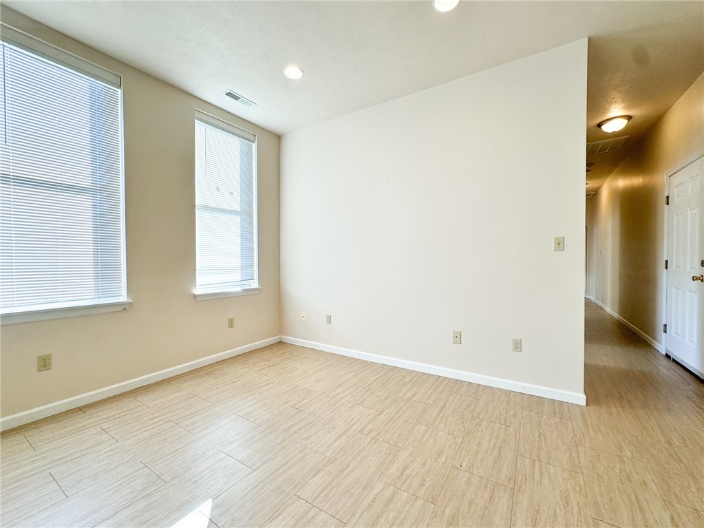 137 N Main St D
