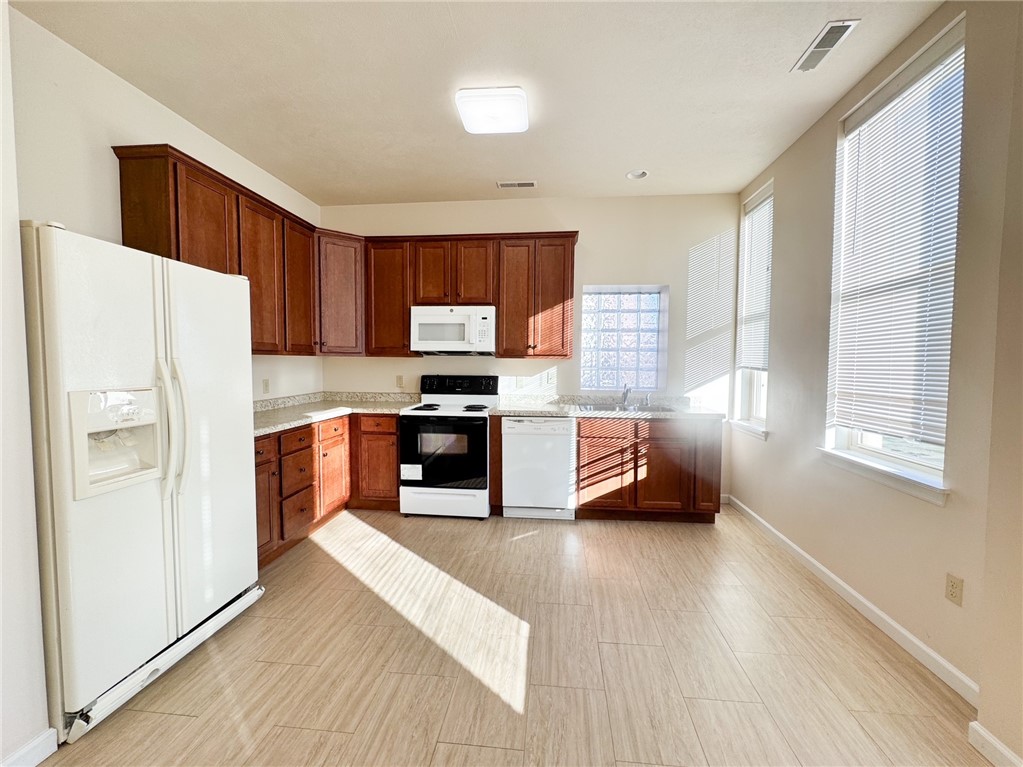 137 N Main St D