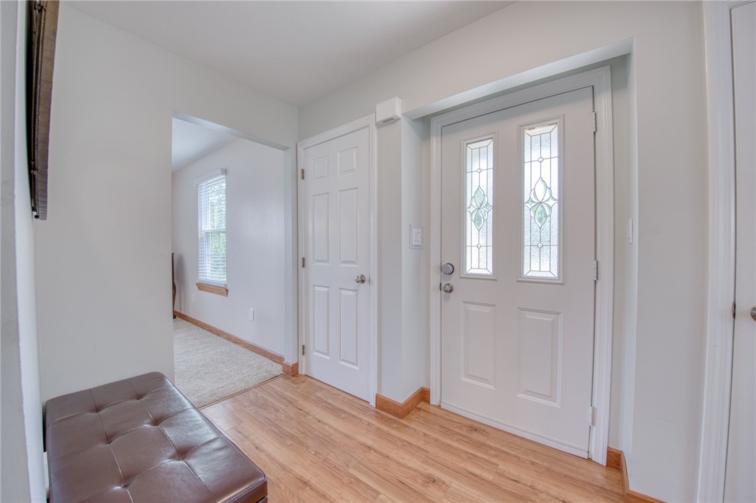 102 Bayberry Ln
