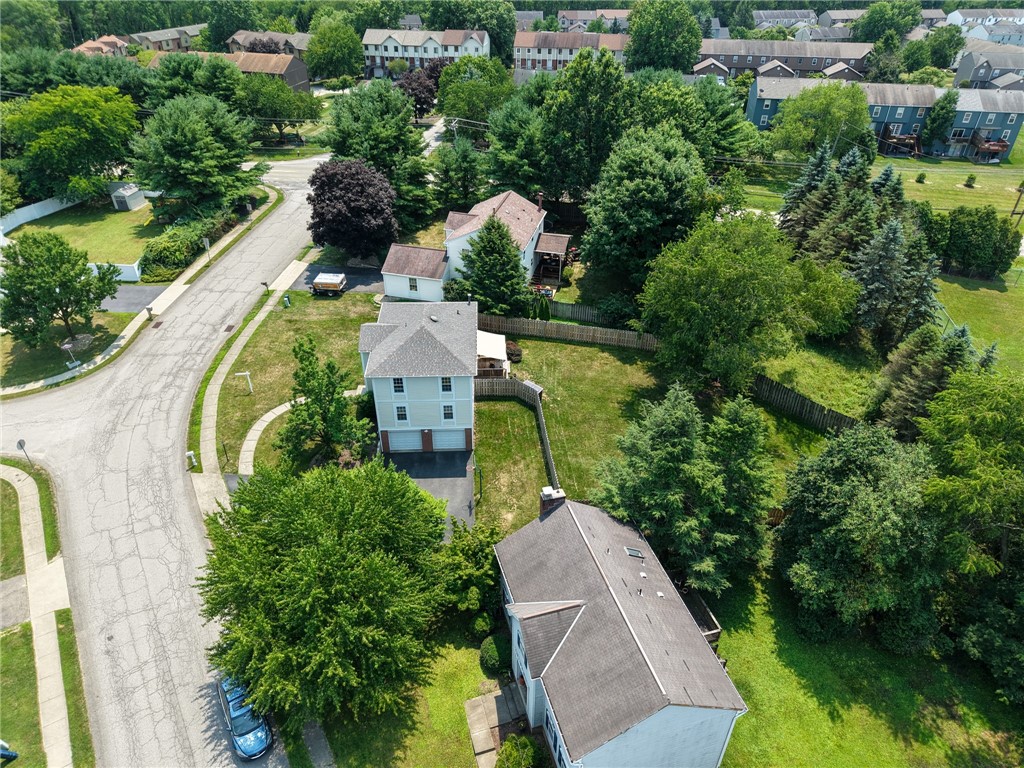 102 Bayberry Ln