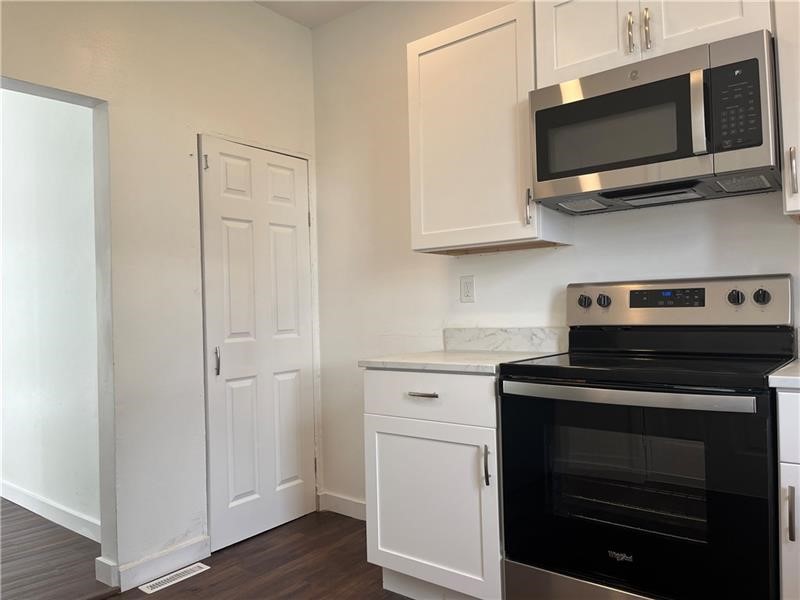Connellsville, Pennsylvania 15683, United States, 3 Bedrooms Bedrooms, ,1 BathroomBathrooms,Residential,Active,47602