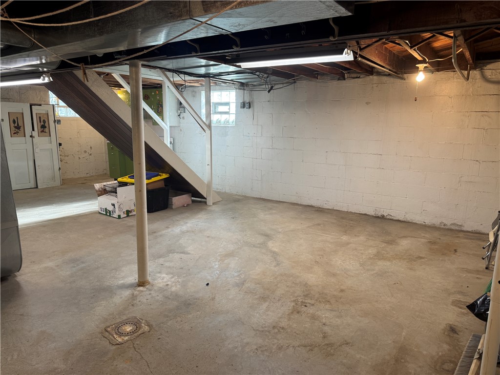 N Versailles, Pennsylvania 15137, United States, 4 Bedrooms Bedrooms, ,2 BathroomsBathrooms,Residential,Active,93481