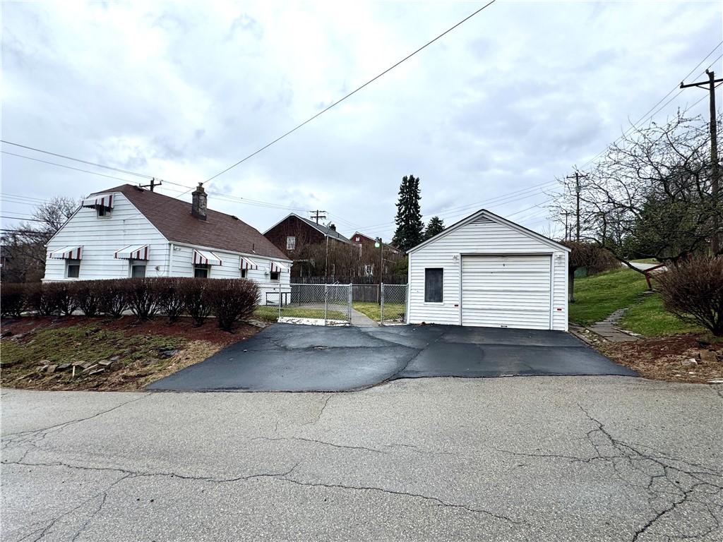 N Versailles, Pennsylvania 15137, United States, 4 Bedrooms Bedrooms, ,2 BathroomsBathrooms,Residential,Active,93481