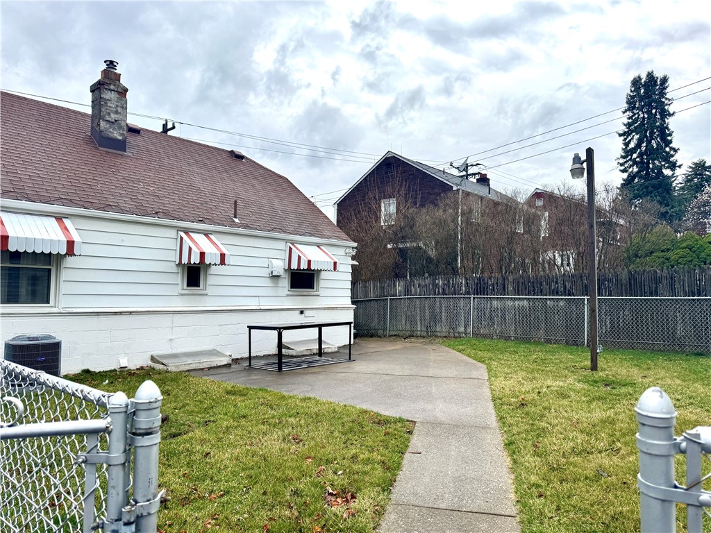 N Versailles, Pennsylvania 15137, United States, 4 Bedrooms Bedrooms, ,2 BathroomsBathrooms,Residential,Active,93481