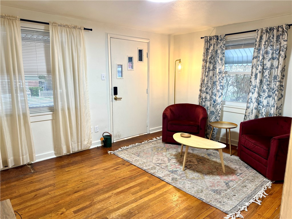 N Versailles, Pennsylvania 15137, United States, 4 Bedrooms Bedrooms, ,2 BathroomsBathrooms,Residential,Active,93481