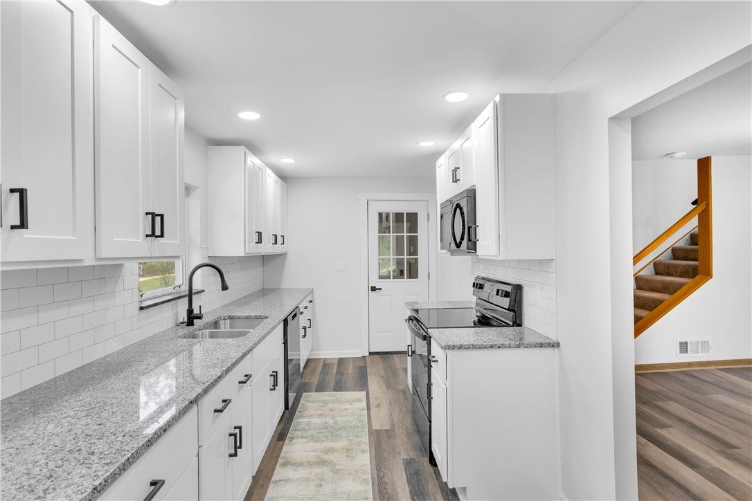 269 Dobson Rd