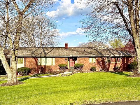 Photo of 110 Whitehill Dr, New Castle, PA 16105 (MLS # 1748628)