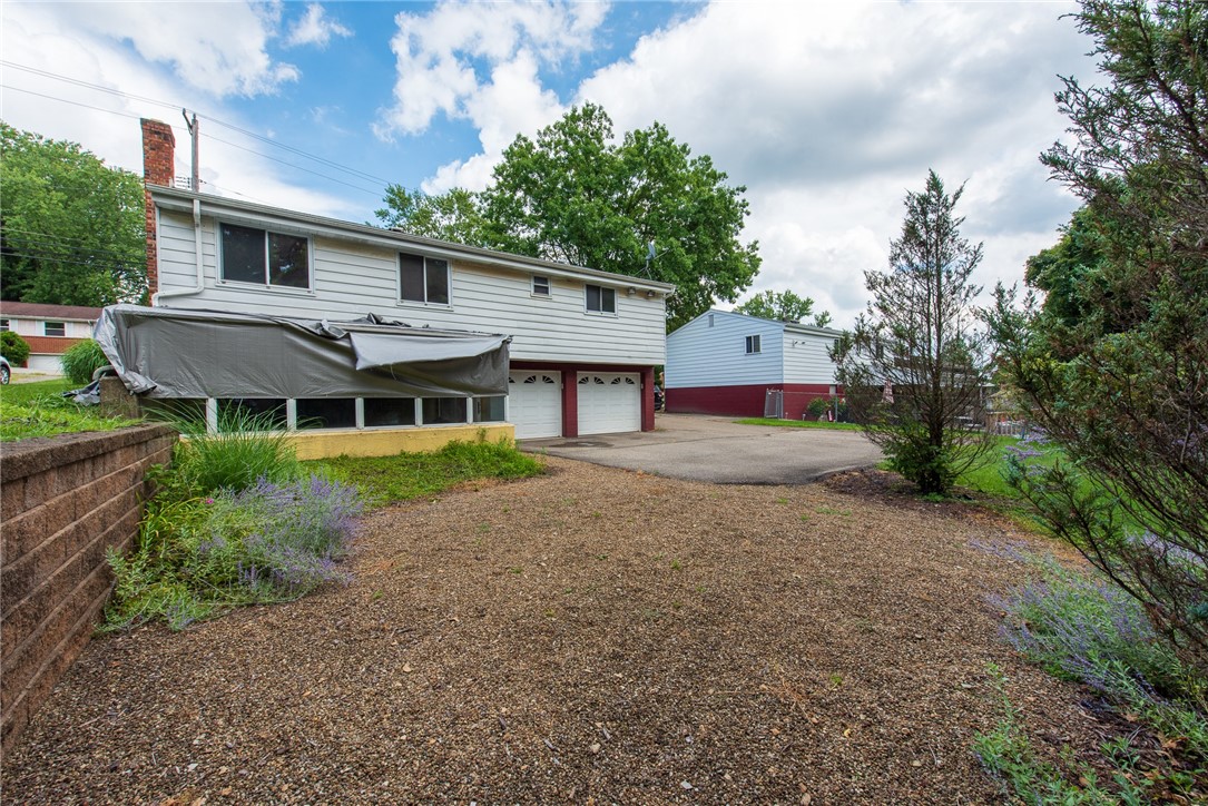 Penn Hills, Pennsylvania 15235, United States, 3 Bedrooms Bedrooms, ,2 BathroomsBathrooms,Residential,Pending,46963