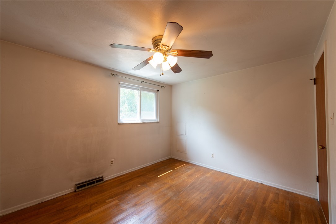 Penn Hills, Pennsylvania 15235, United States, 3 Bedrooms Bedrooms, ,2 BathroomsBathrooms,Residential,Pending,46963