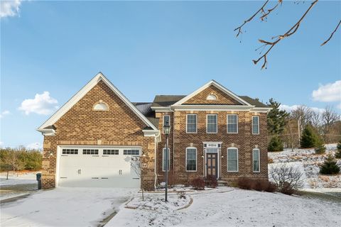Photo of 306 Sapling Ct, Cranberry Twp, PA 16066 (MLS # 1738100)