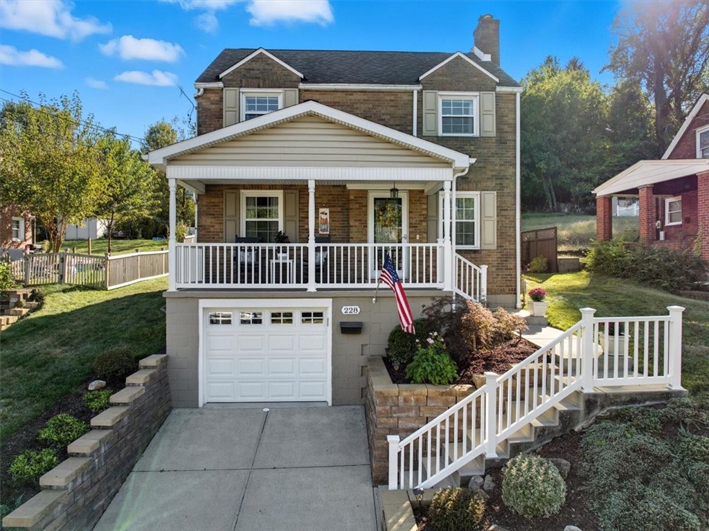 Brentwood, Pennsylvania 15227, United States, 3 Bedrooms Bedrooms, ,2 BathroomsBathrooms,Residential,Active,221697