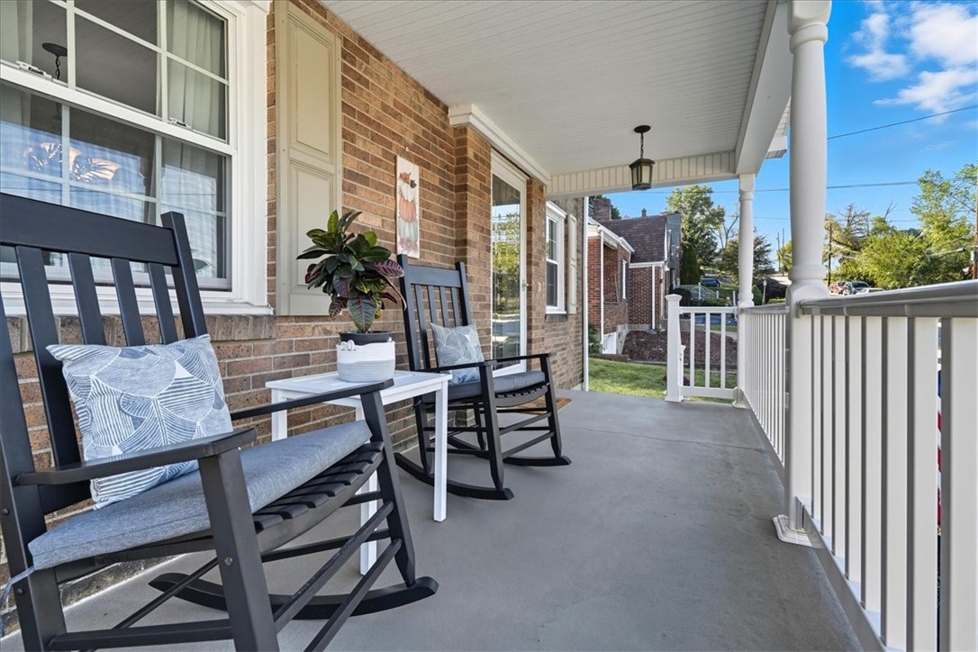 Brentwood, Pennsylvania 15227, United States, 3 Bedrooms Bedrooms, ,2 BathroomsBathrooms,Residential,Active,221697