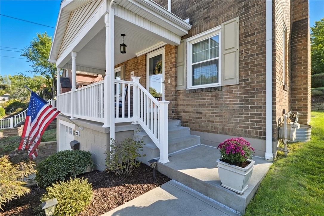 Brentwood, Pennsylvania 15227, United States, 3 Bedrooms Bedrooms, ,2 BathroomsBathrooms,Residential,Active,221697