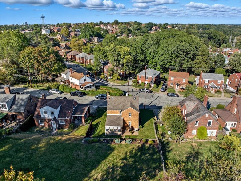 Brentwood, Pennsylvania 15227, United States, 3 Bedrooms Bedrooms, ,2 BathroomsBathrooms,Residential,Active,221697