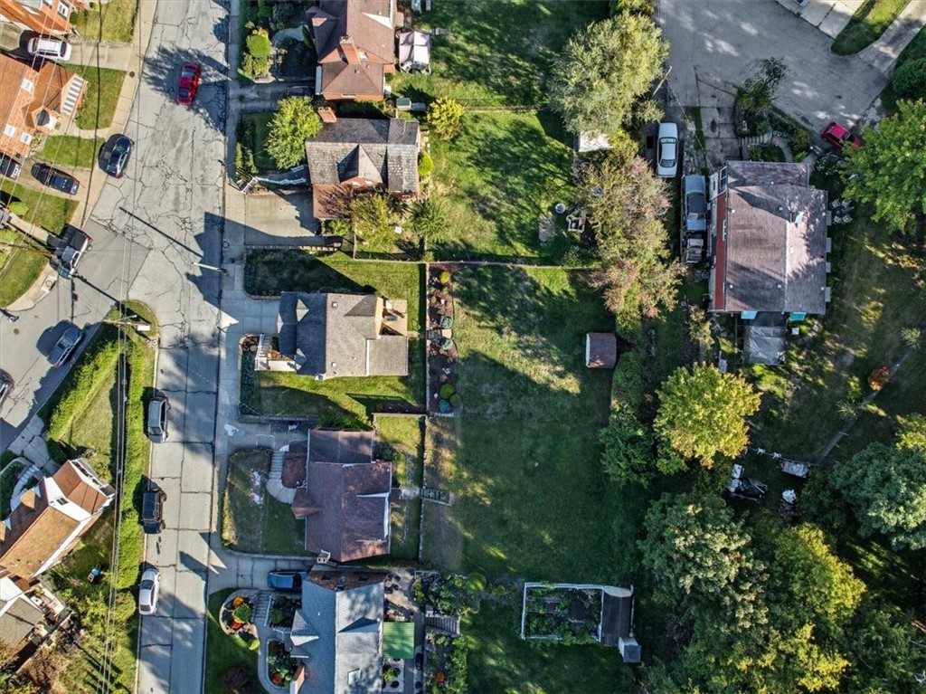 Brentwood, Pennsylvania 15227, United States, 3 Bedrooms Bedrooms, ,2 BathroomsBathrooms,Residential,Active,221697