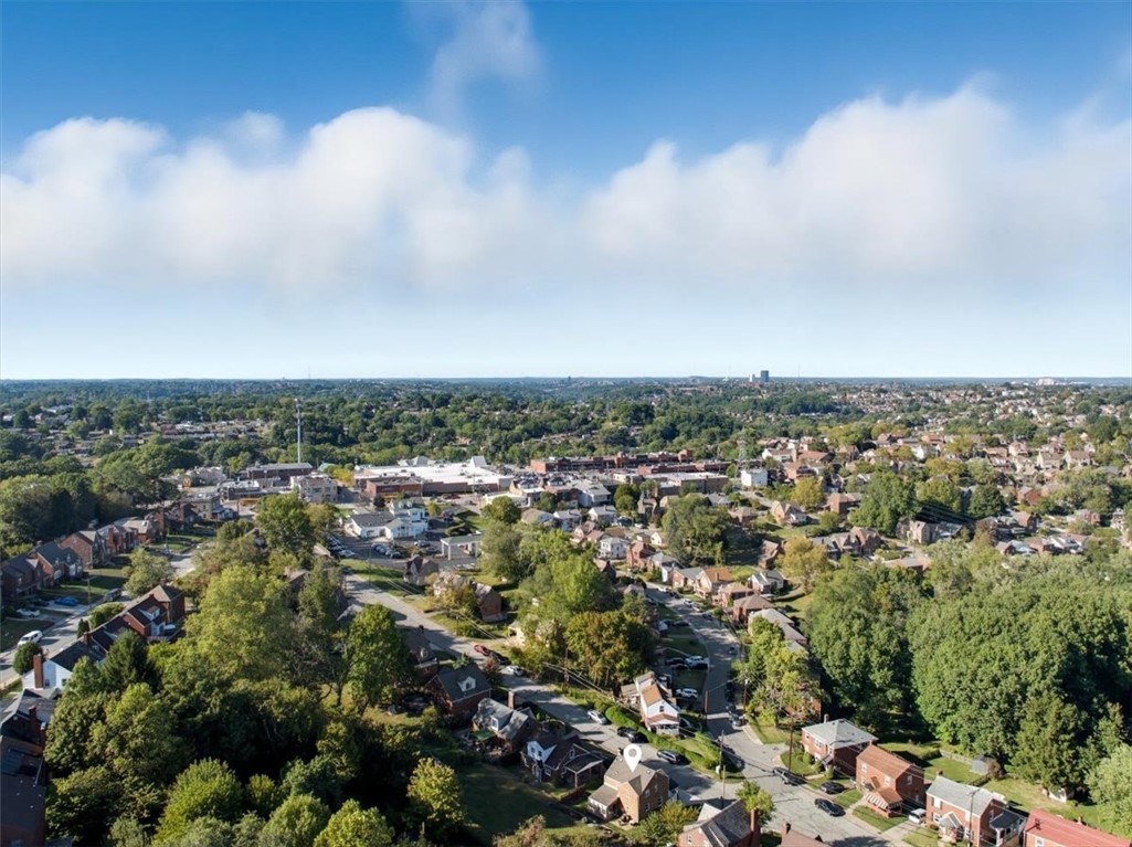 Brentwood, Pennsylvania 15227, United States, 3 Bedrooms Bedrooms, ,2 BathroomsBathrooms,Residential,Active,221697