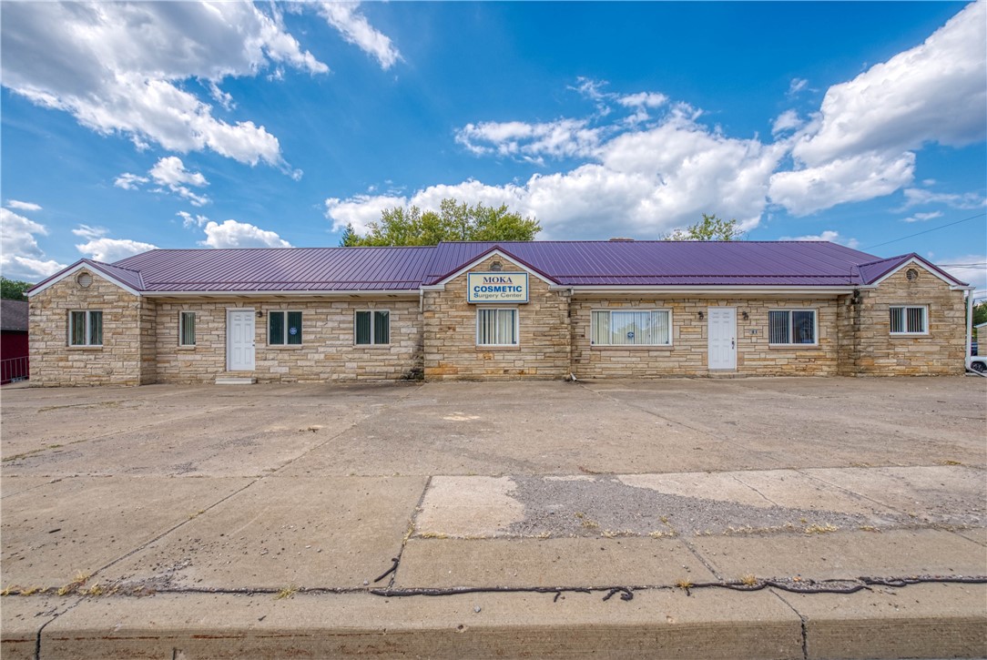 Photo 1 of 39 — 2450 Mill Street, Aliquippa, PA 15001