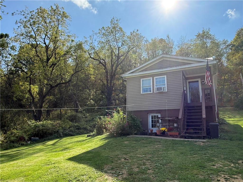 White Twp, Pennsylvania 15701, United States, 4 Bedrooms Bedrooms, ,2 BathroomsBathrooms,Residential,Active,218108