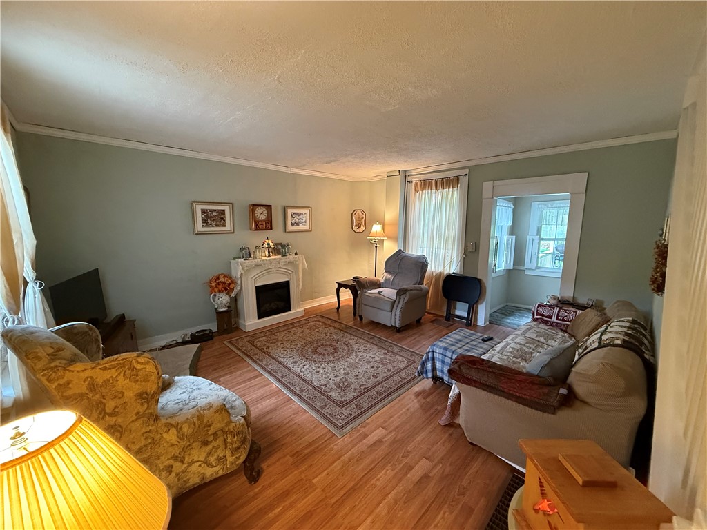 White Twp, Pennsylvania 15701, United States, 4 Bedrooms Bedrooms, ,2 BathroomsBathrooms,Residential,Active,218108