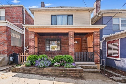 Photo of 804 Lilac St, Pittsburgh, PA 15217 (MLS # 1758180)