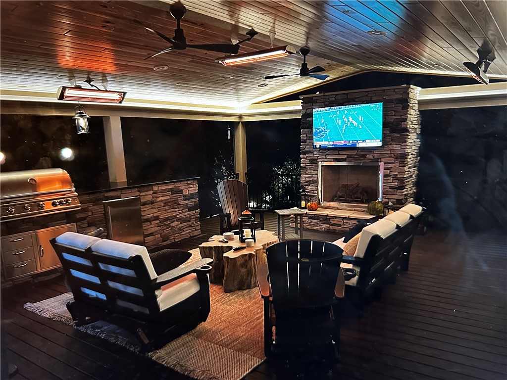 221 Cashmere Court