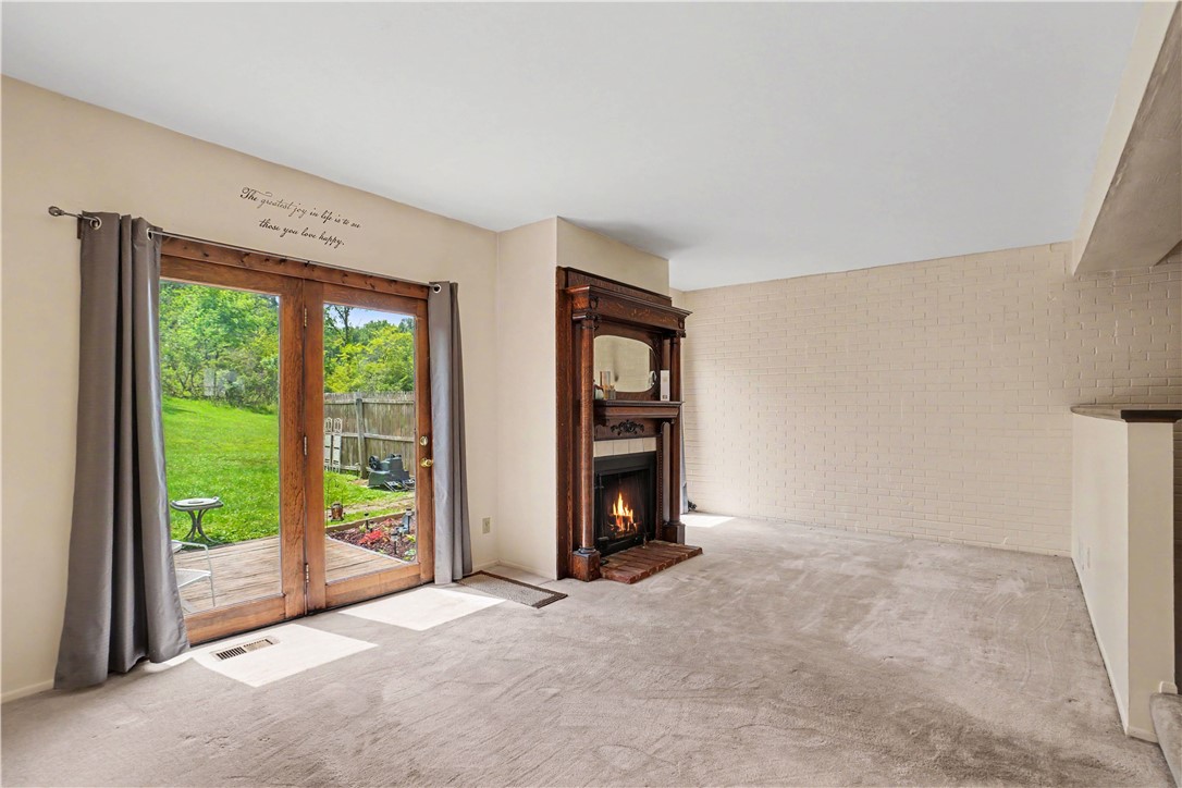3115 Camberly Dr