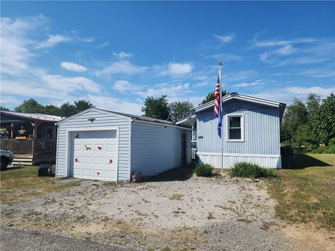 Mobile Home For Sale - 226 Poplar Street St<br/> Beaver County, Rochester, PA 15074