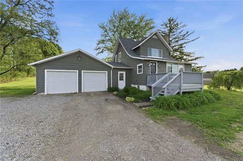 Photo of 13063 Us Route 422, Kittanning, PA 16201 (MLS # 1751132)