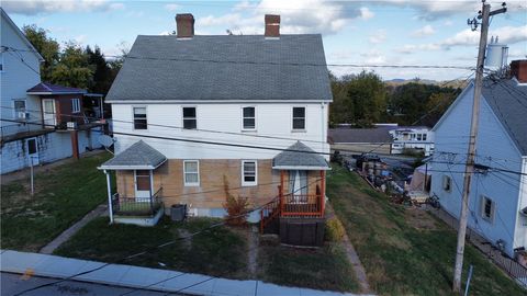 Photo of 30 Lincoln St, Cokeburg, PA 15324 (MLS # 1727423)