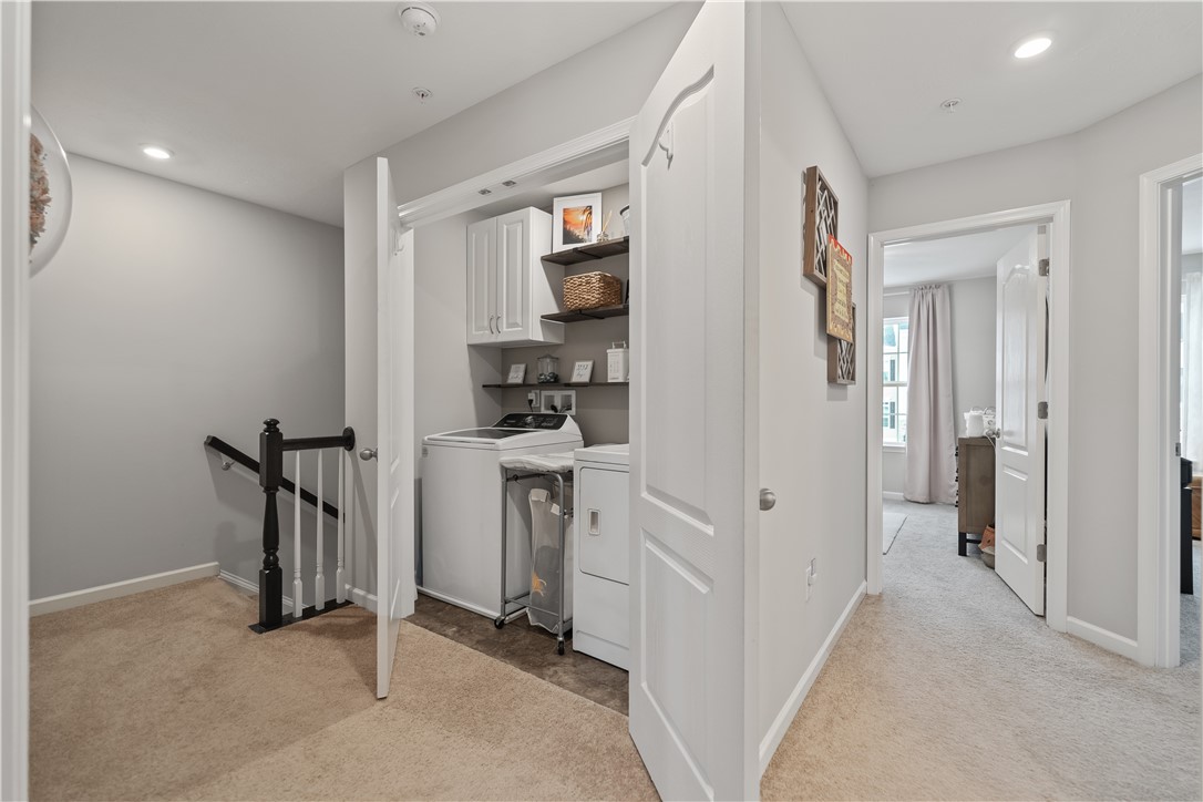 South Strabane, Pennsylvania 15301, United States, 3 Bedrooms Bedrooms, ,3 BathroomsBathrooms,Residential,Contingent,22872