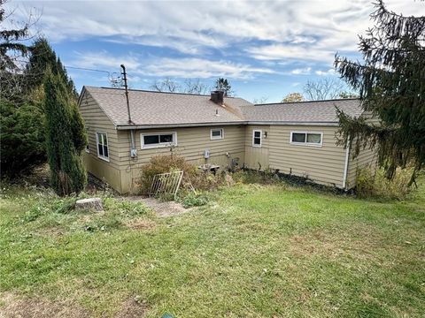 589 Hookstown Grade Rd Moon/Crescent Twp PA 15108
