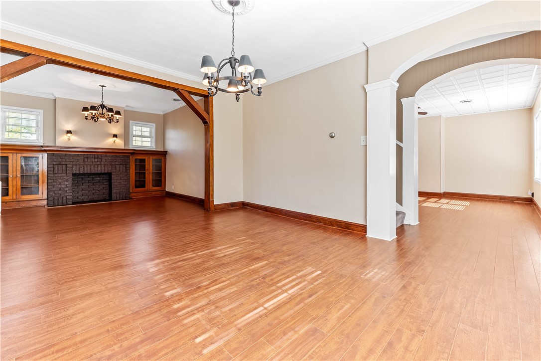 839 Main St