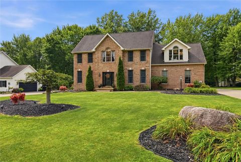 Photo of 3646 Timber Ln, Hermitage, PA 16148 (MLS # 1763745)