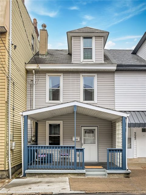 Photo of 223 10th St, Sharpsburg, PA 15215 (MLS # 1731326)