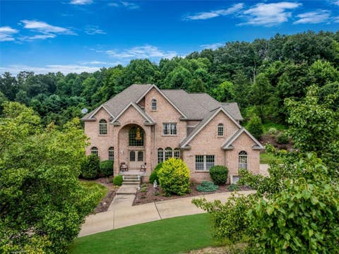 Homes For Sale - 3513 Lashan Dr Dr<br/> Westmoreland County, Murrysville, PA 15668