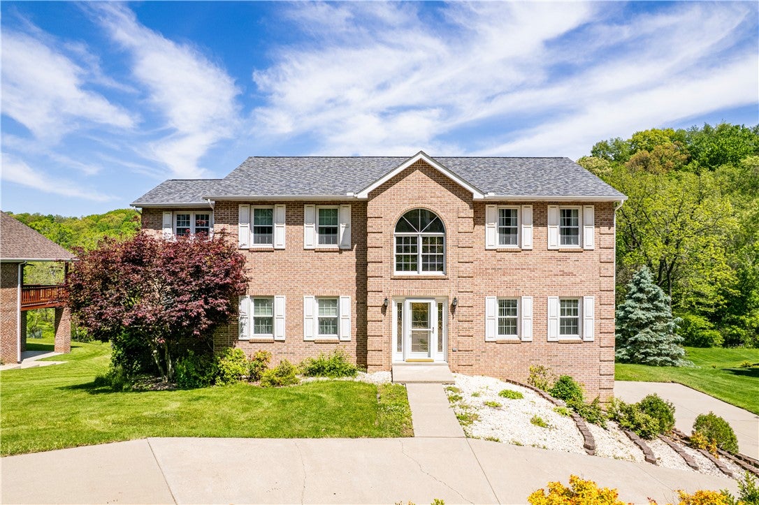 810 Stonebridge Drive