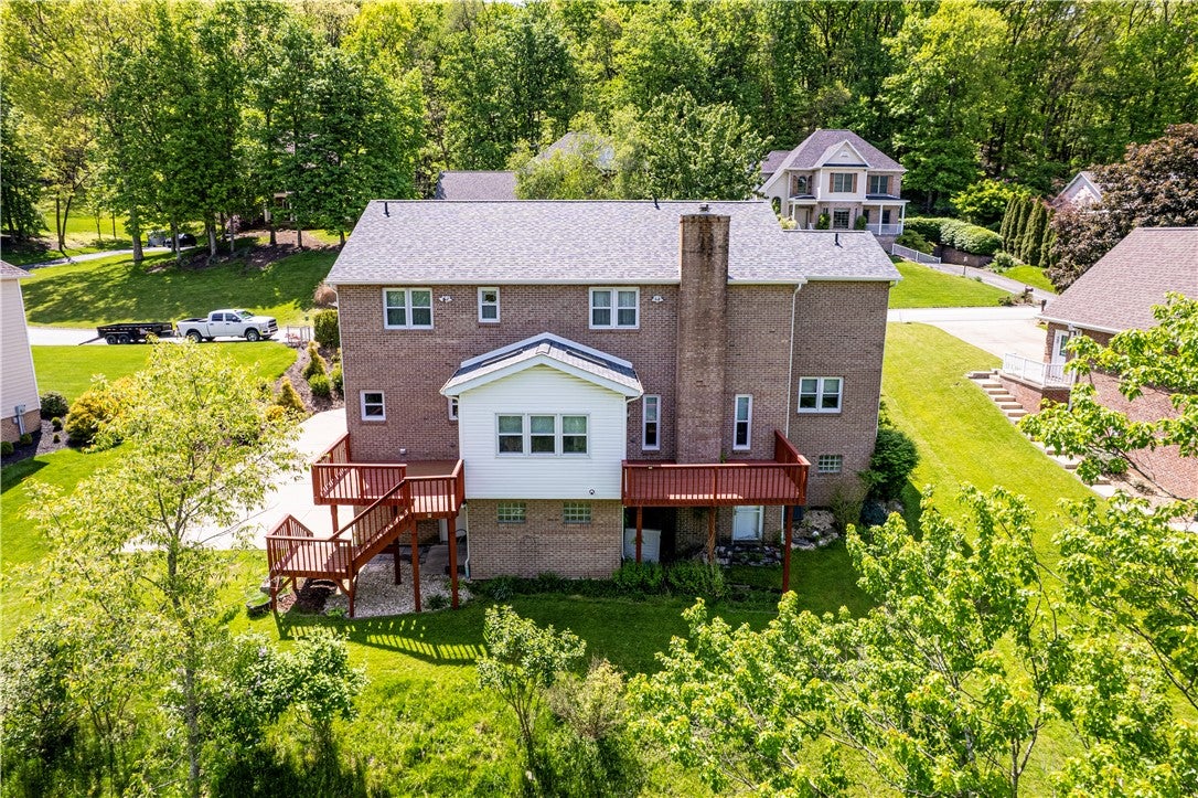 810 Stonebridge Drive