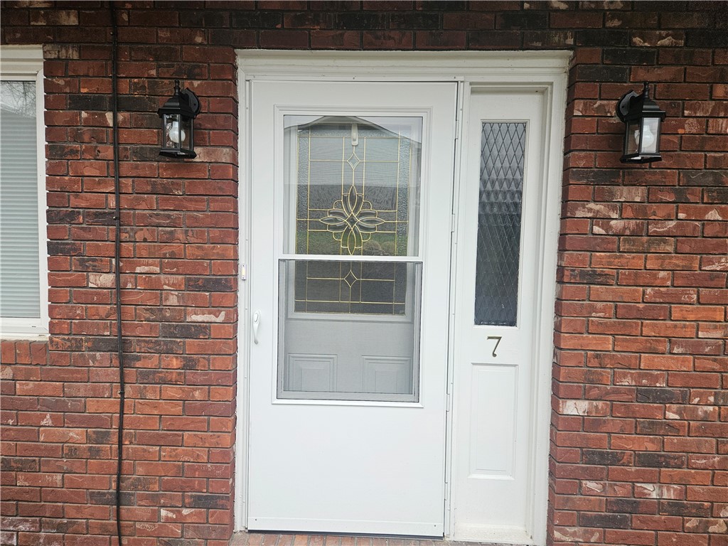 909 Chapel Rd 7