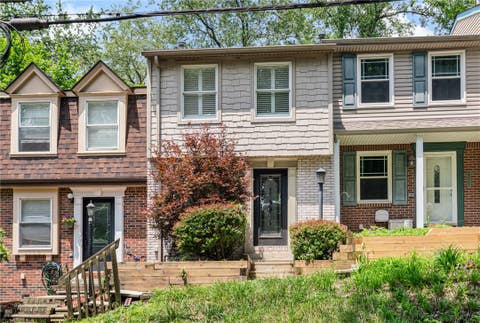 Photo of 1120 Highland Ave, Pitcairn, PA 15140 (MLS # 1762845)