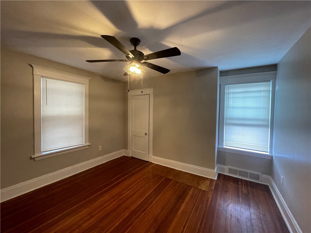 Brookline, Pennsylvania 15226, United States, 2 Bedrooms Bedrooms, ,1 BathroomBathrooms,Residential,Active,211662