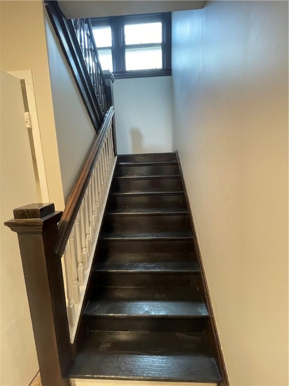 Brookline, Pennsylvania 15226, United States, 2 Bedrooms Bedrooms, ,1 BathroomBathrooms,Residential,Active,211662