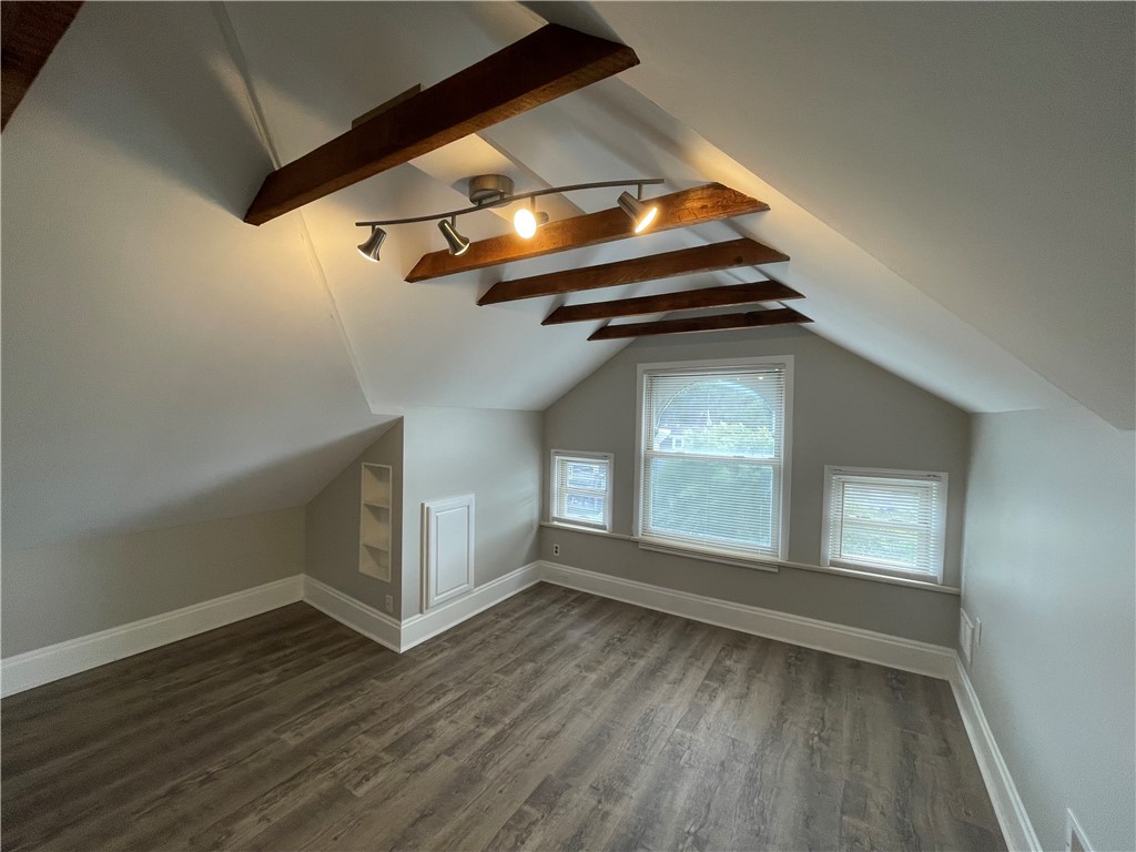 Brookline, Pennsylvania 15226, United States, 2 Bedrooms Bedrooms, ,1 BathroomBathrooms,Residential,Active,211662