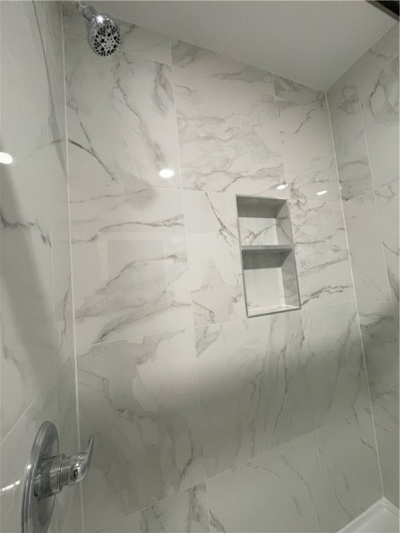 Brookline, Pennsylvania 15226, United States, 2 Bedrooms Bedrooms, ,1 BathroomBathrooms,Residential,Active,211662