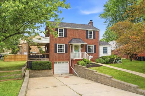 Homes For Sale - 545 Glenrock Drive Dr<br/> Bethel Park, PA 15102