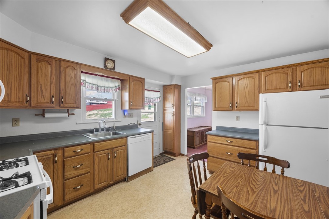 2126 Pococen Drive