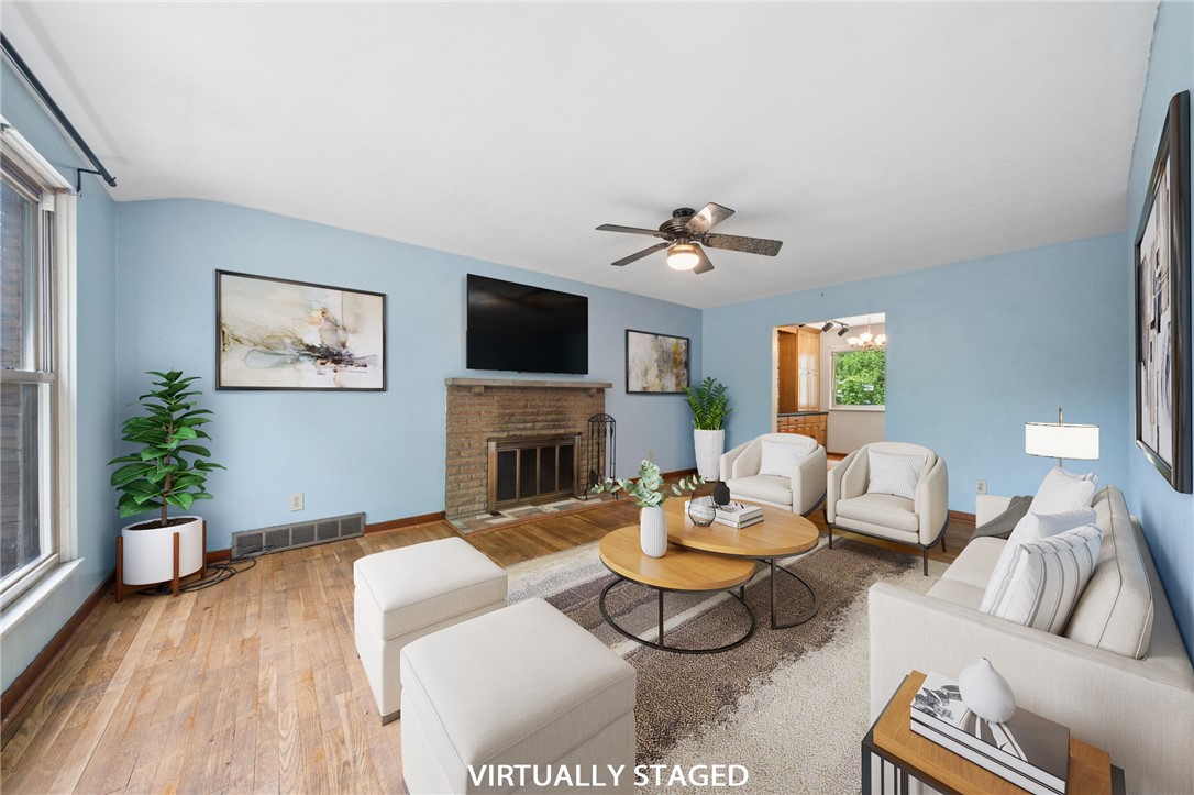 270 Roycroft Ave